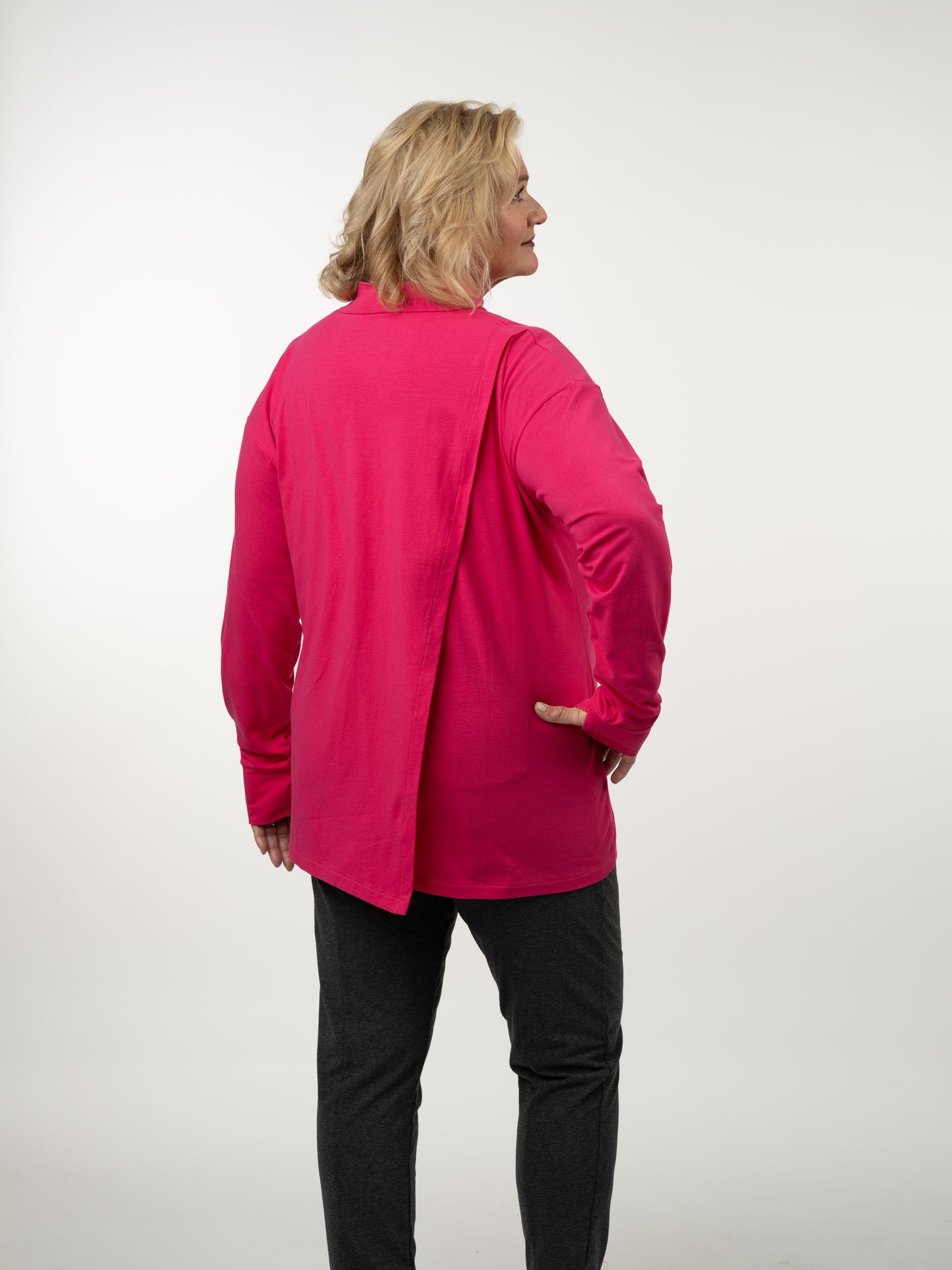 Easy-On TurtleNeck Top